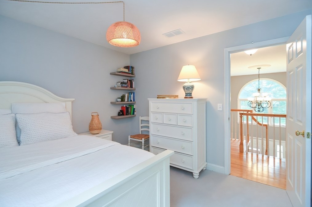 100 St, Franklin MA 02038-3398 exterior