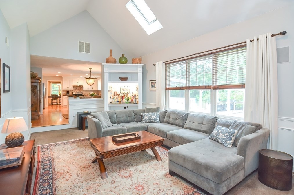 100 St, Franklin MA 02038-3398 exterior