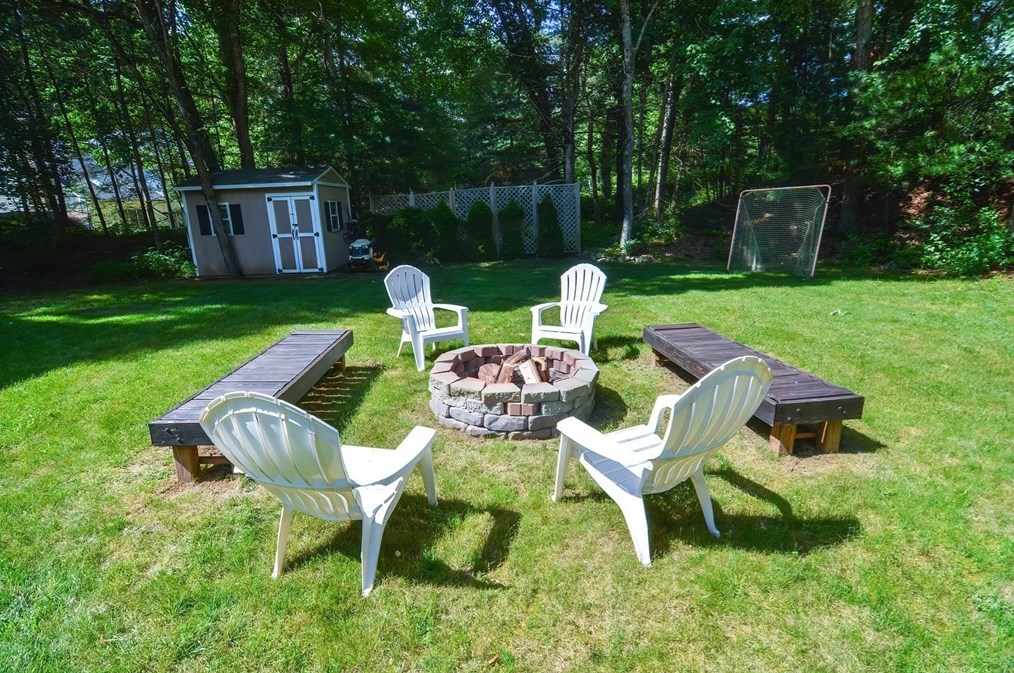 100 St, Franklin MA 02038-3398 exterior