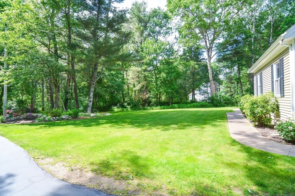 100 St, Franklin MA 02038-3398 exterior