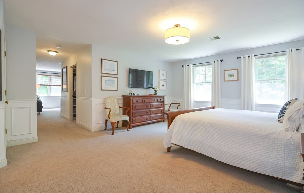 100 St, Franklin MA 02038-3398 exterior