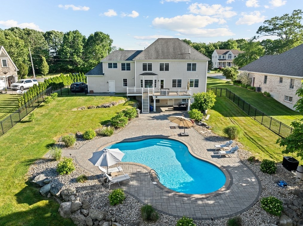 259 Lynch Ave, Fall River MA 02726 exterior