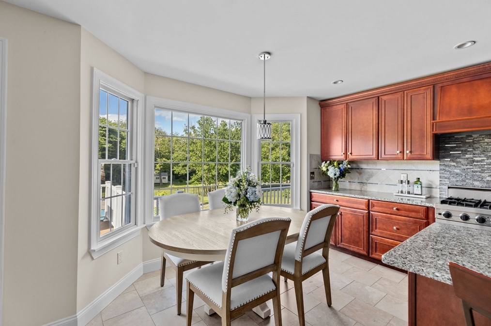 259 Lynch Ave, Fall River MA 02726 exterior