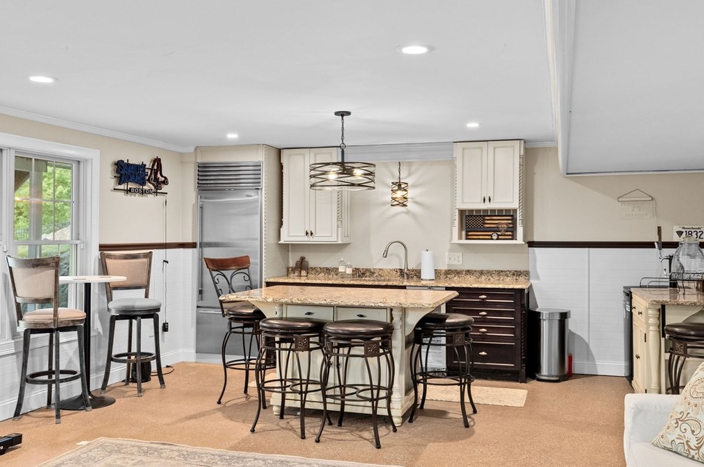 259 Lynch Ave, Fall River MA 02726 exterior