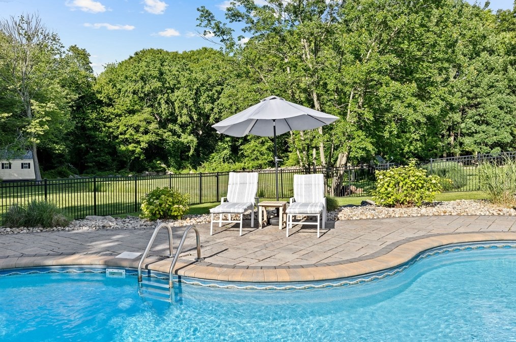 259 Lynch Ave, Fall River MA 02726 exterior