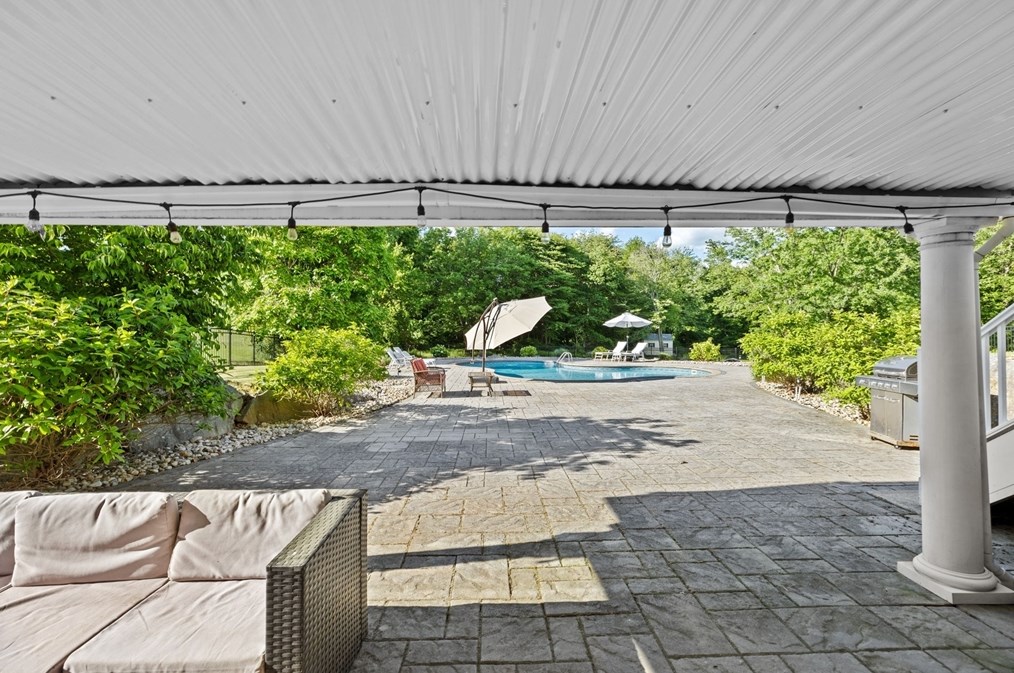 259 Lynch Ave, Fall River MA 02726 exterior