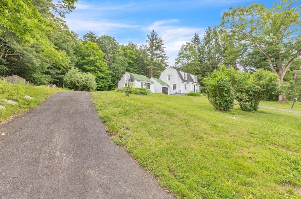 41 Forest St, Erving MA  01344-4423 exterior