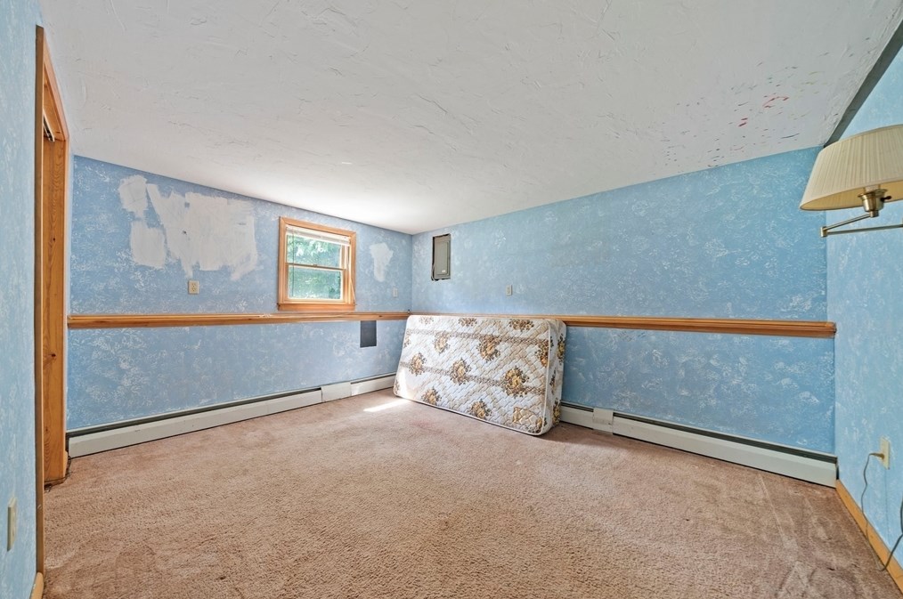 45 Fairwood Dr, Pembroke MA 02359-2713 exterior