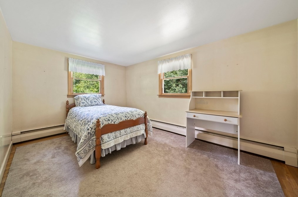 45 Fairwood Dr, Pembroke MA 02359-2713 exterior