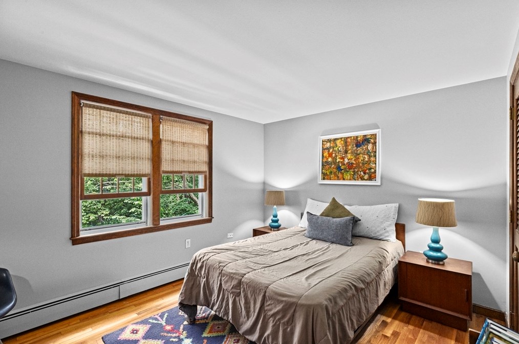 203 Lazell St, Hingham MA 02043-4404 exterior