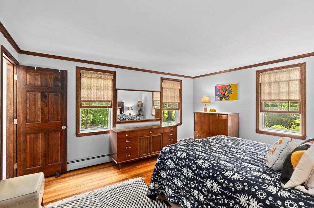 203 Lazell St, Hingham MA 02043-4404 exterior