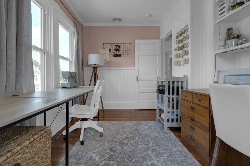 21 Tremont St, New Bedford MA 02740-3714 exterior