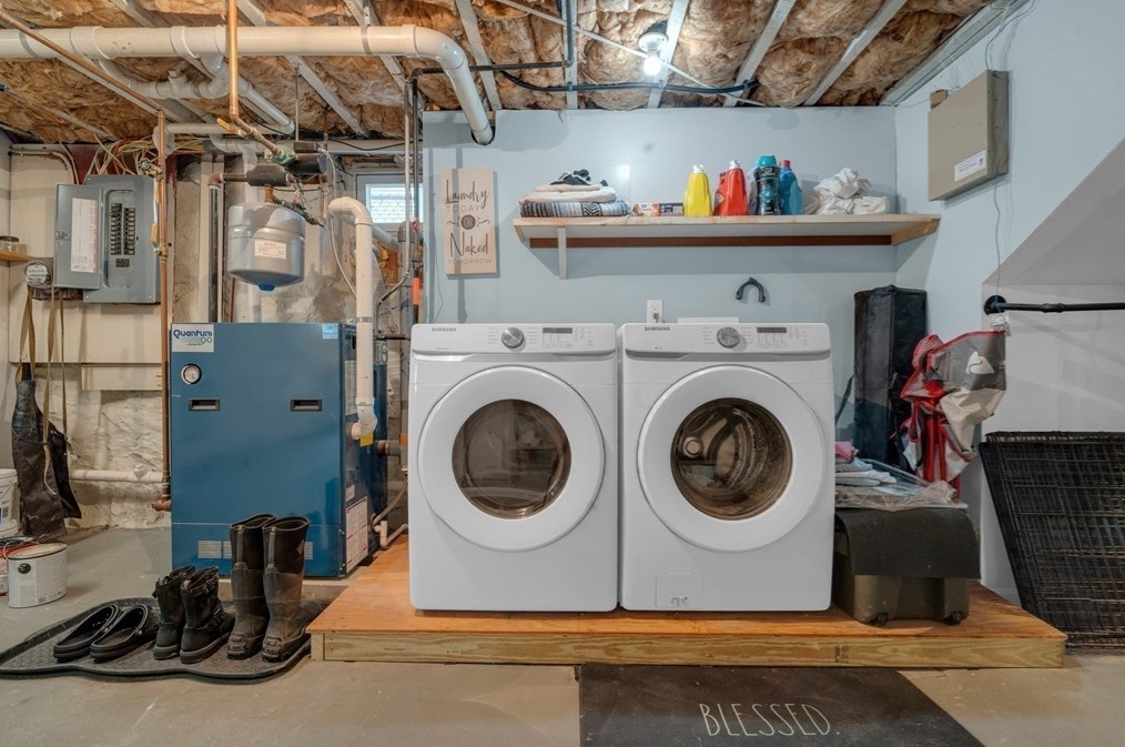 21 Tremont St, New Bedford MA 02740-3714 exterior