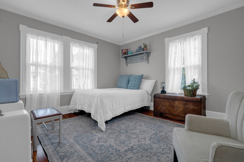 21 Tremont St, New Bedford MA 02740-3714 exterior