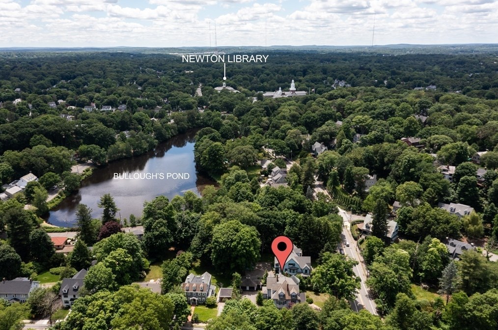 536 Walnut St, Newton MA 02460-2467 exterior