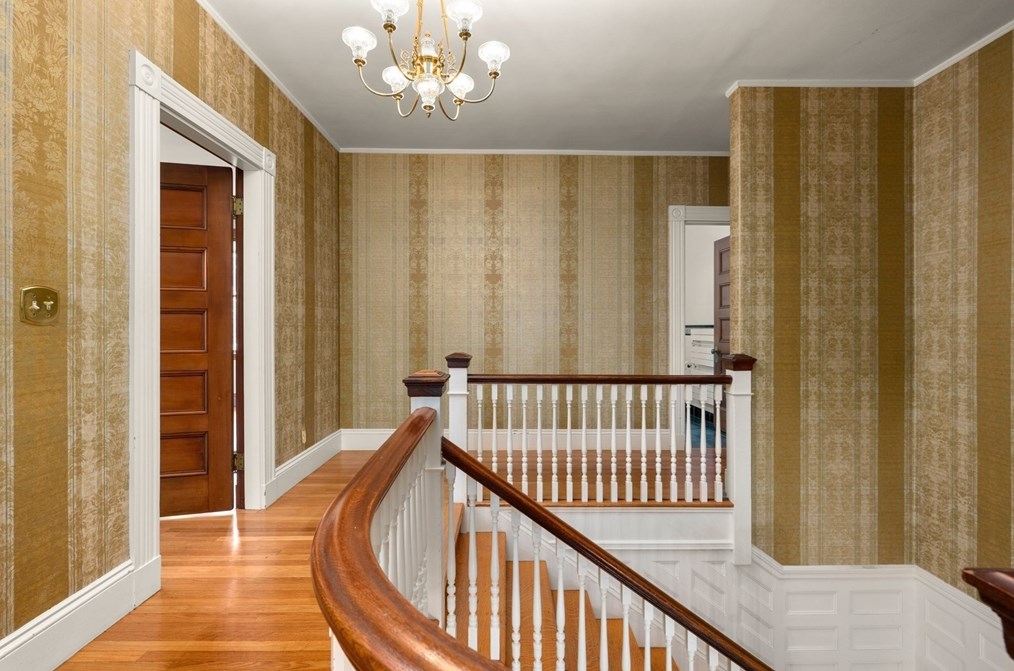 536 Walnut St, Newton MA 02460-2467 exterior