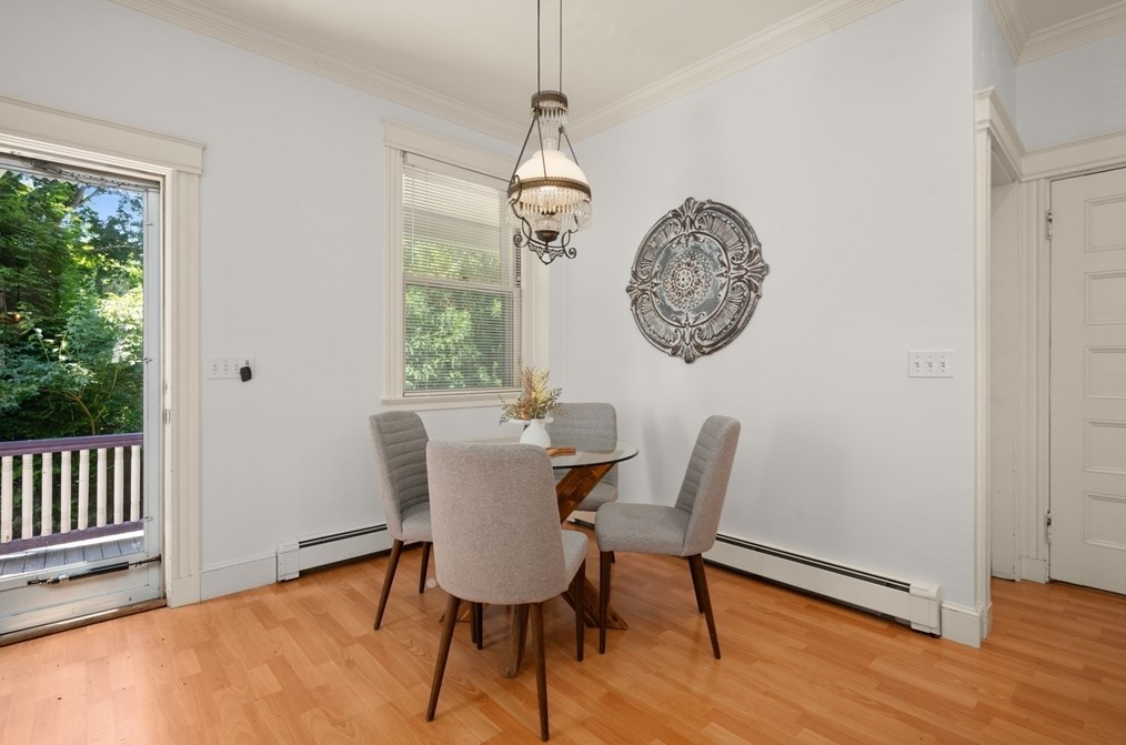 536 Walnut St, Newton MA 02460-2467 exterior