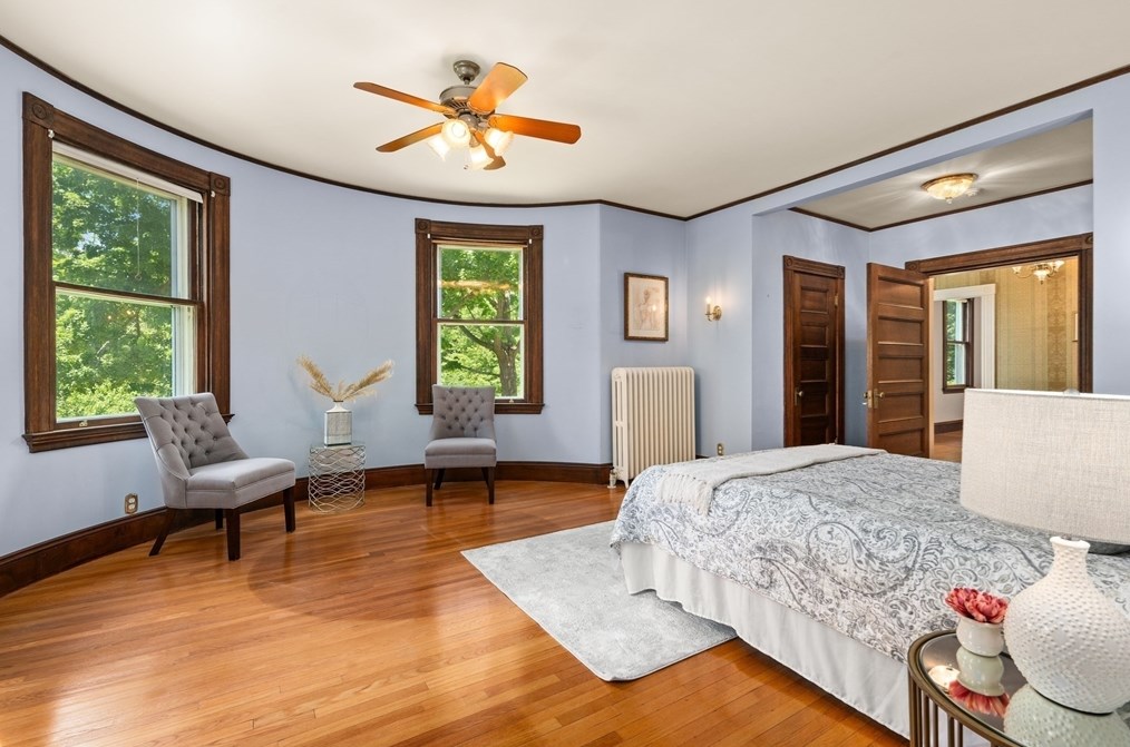 536 Walnut St, Newton MA 02460-2467 exterior