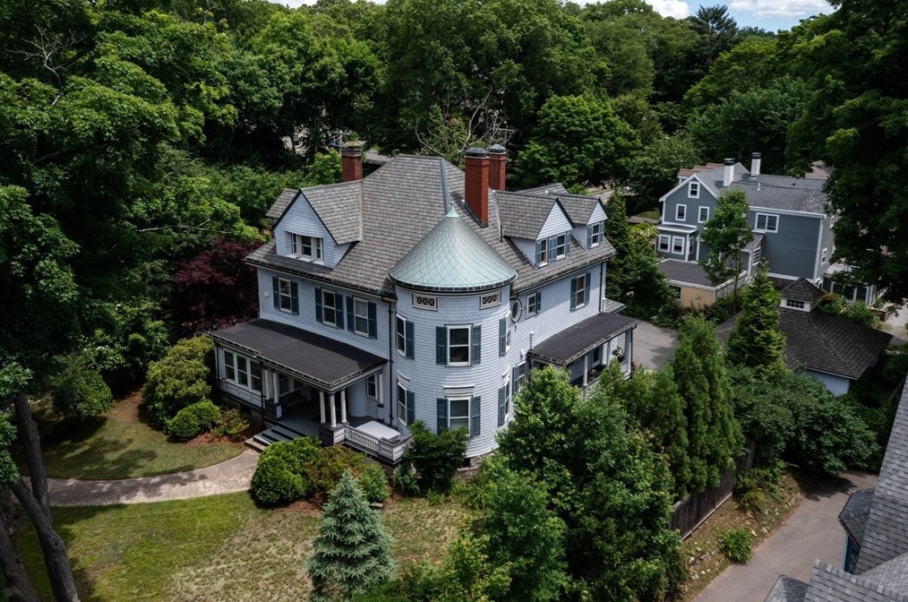 536 Walnut St, Newton MA 02460-2467 exterior