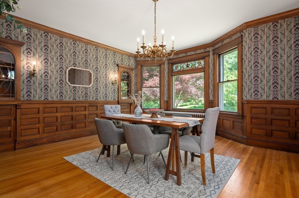 536 Walnut St, Newton MA 02460-2467 exterior