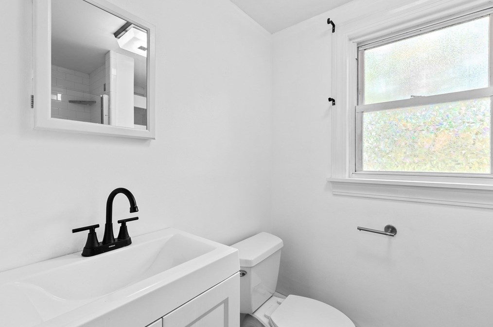 11 Brothers Ln, Harwich MA 02645-1509 exterior