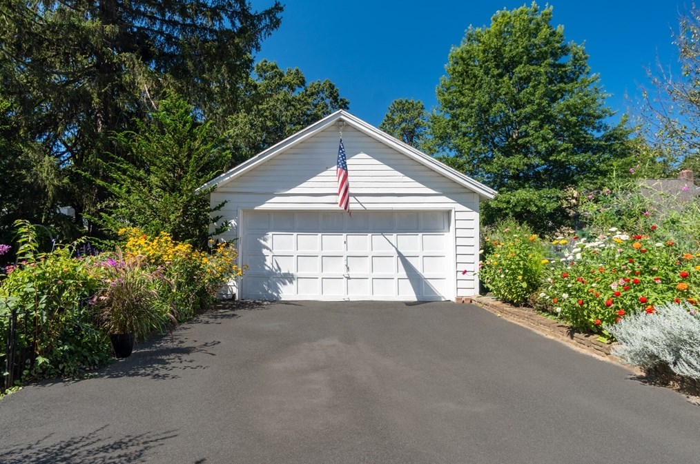 160 Abbott St, Springfield MA  01118-1601 exterior