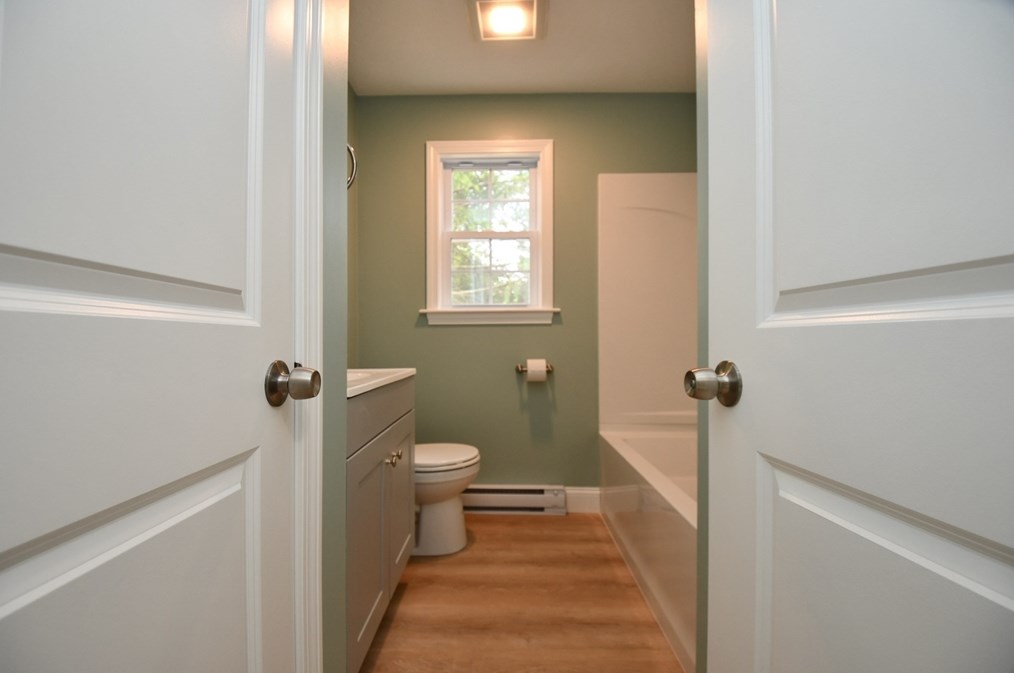 8 Milford St, Plymouth MA 02360-5722 exterior