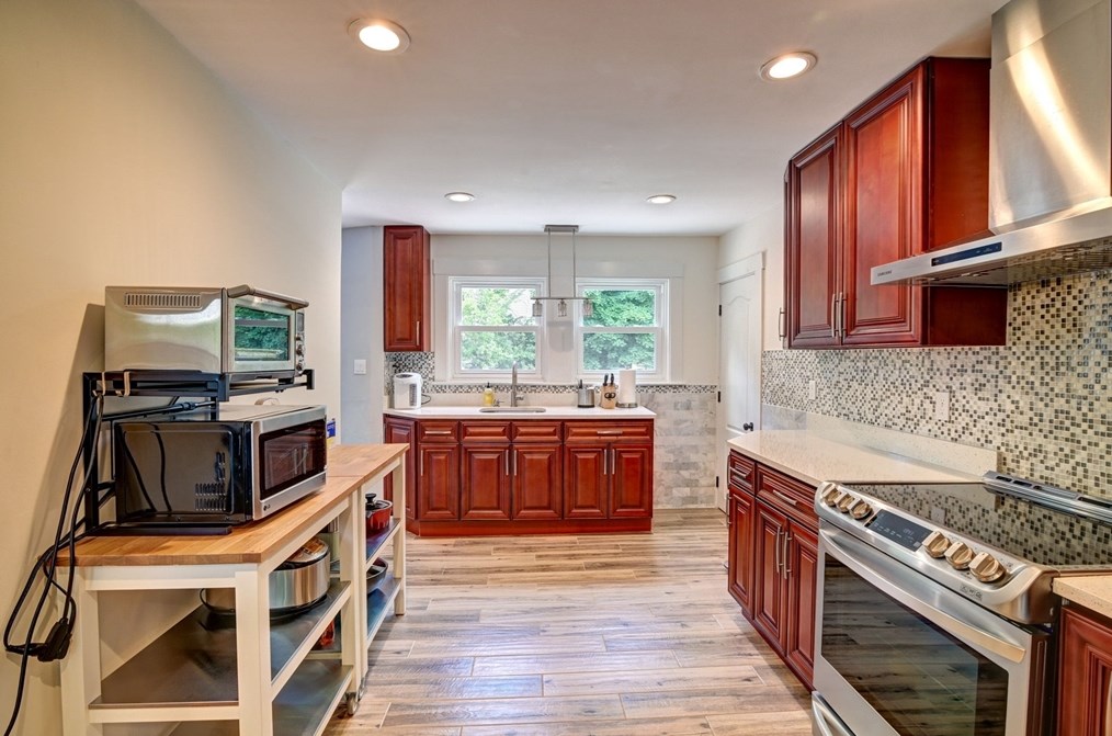 45 Wynot Rd, Braintree MA 02184-5724 exterior