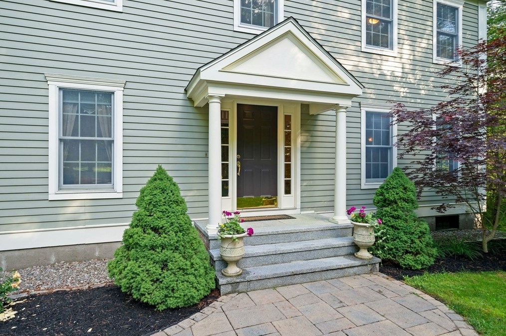 155 Pine St, Medfield, MA 02052 exterior