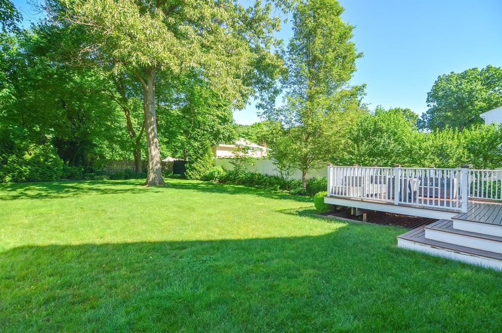 109 Colburn St, Dedham MA  02026-2326 exterior