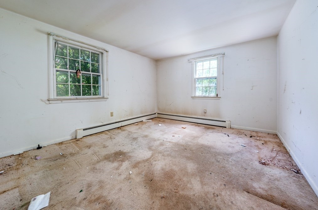 3 Phyllis Dr, Yarmouth MA 02664-1641 exterior