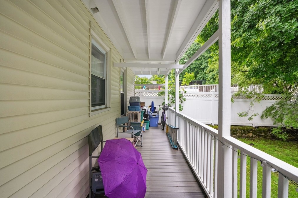 6 Horton St, Salem MA 01970-2847 exterior