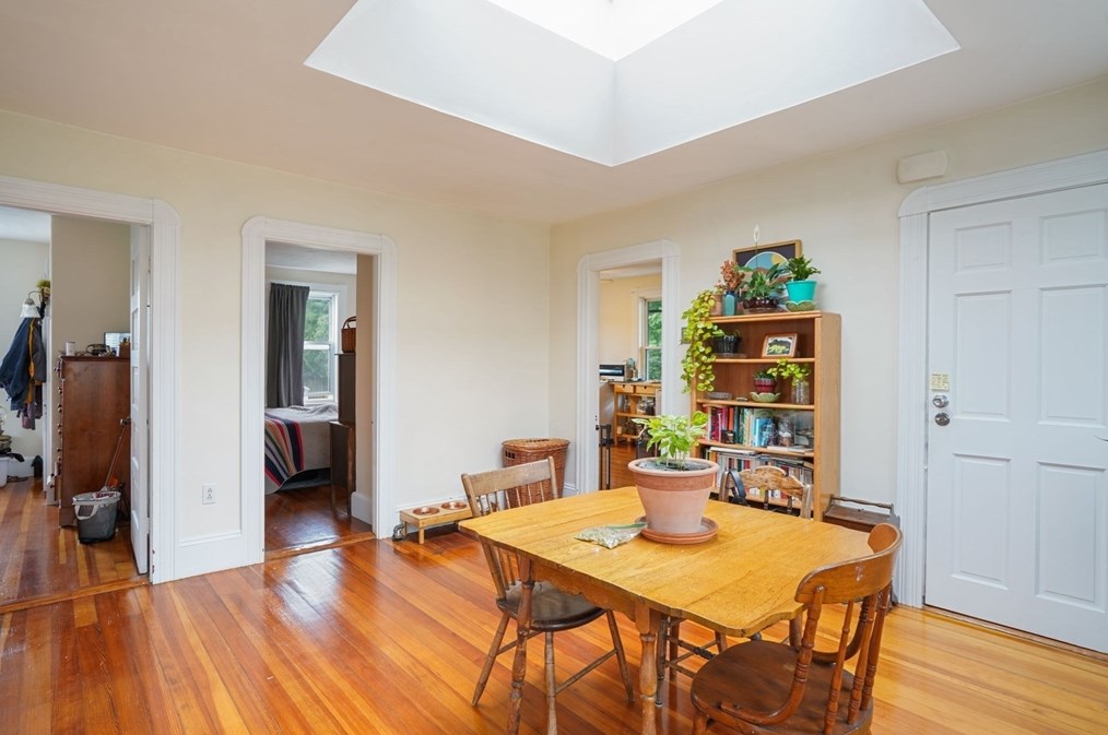 6 Horton St, Salem MA 01970-2847 exterior