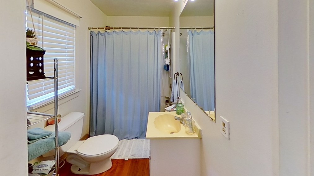 310 Belchertown Rd, Amherst MA 01002-2627 exterior