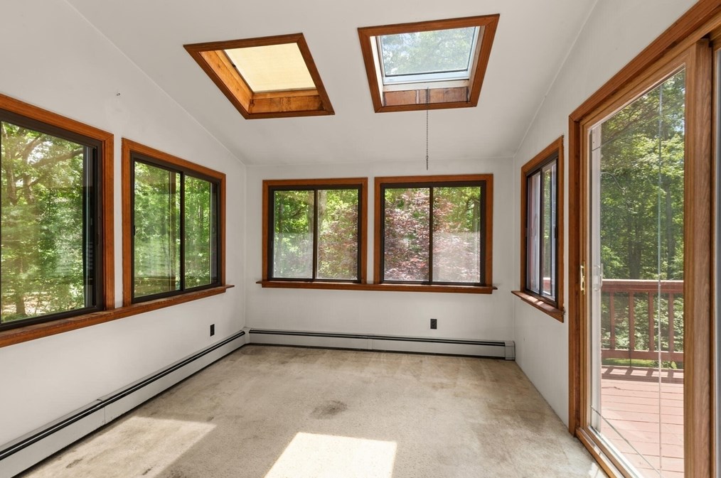 64 Marshall St, Holliston MA 01746-1439 exterior