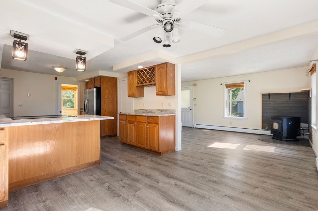 9 Brk Rd, Auburn MA 01501 exterior