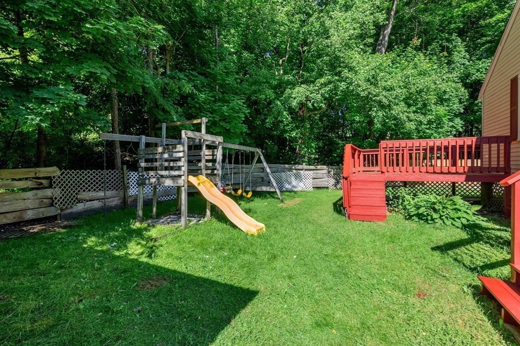 9 Brk Rd, Auburn MA 01501 exterior