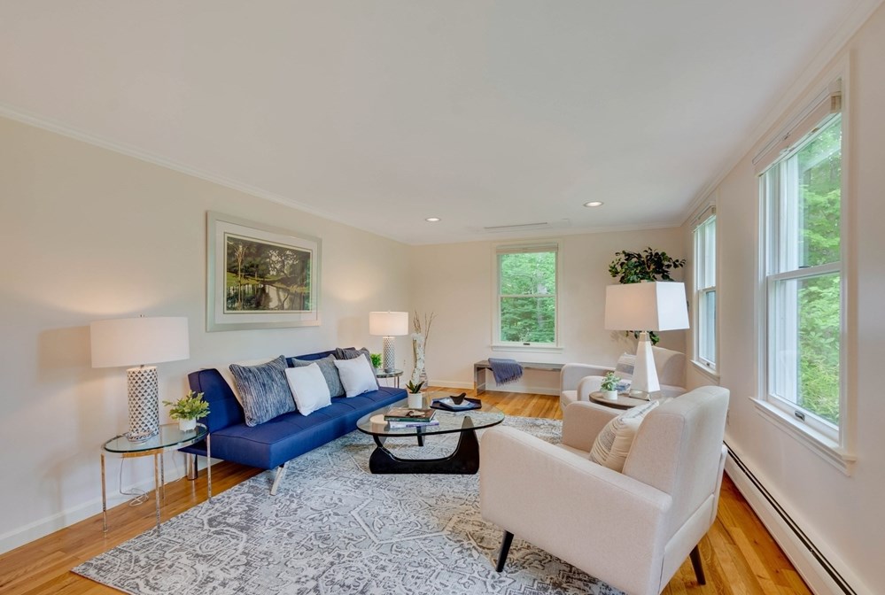 33 Farrar Rd, Lincoln, MA 01773 exterior