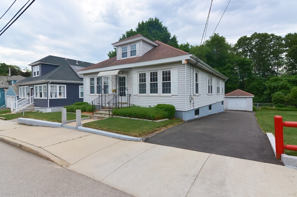 10 Clifford St, Framingham MA 01702-8504 exterior