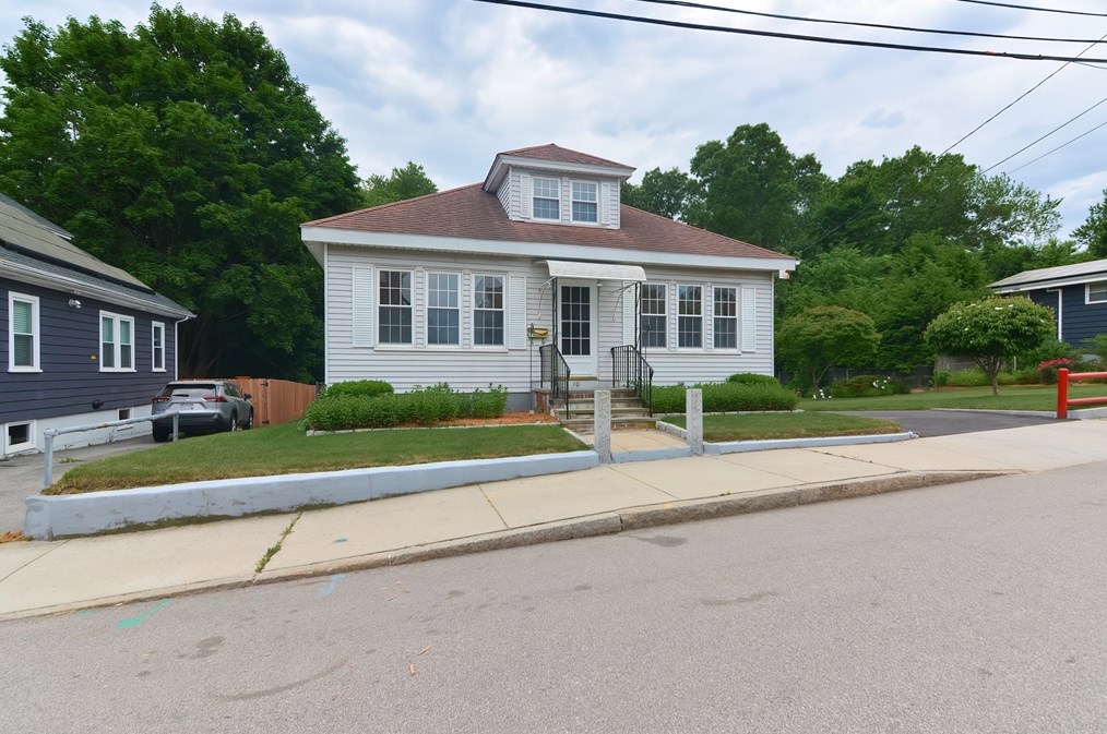 10 Clifford St, Framingham MA 01702-8504 exterior