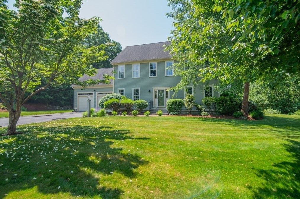 25 Sandy Ridge Rd, Sterling, MA 01564 exterior