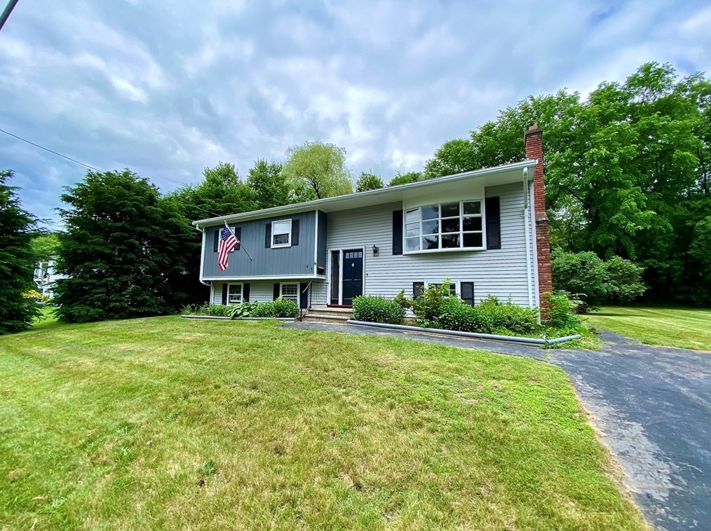 45 Newland Ave, Bellingham, MA 02019-1934