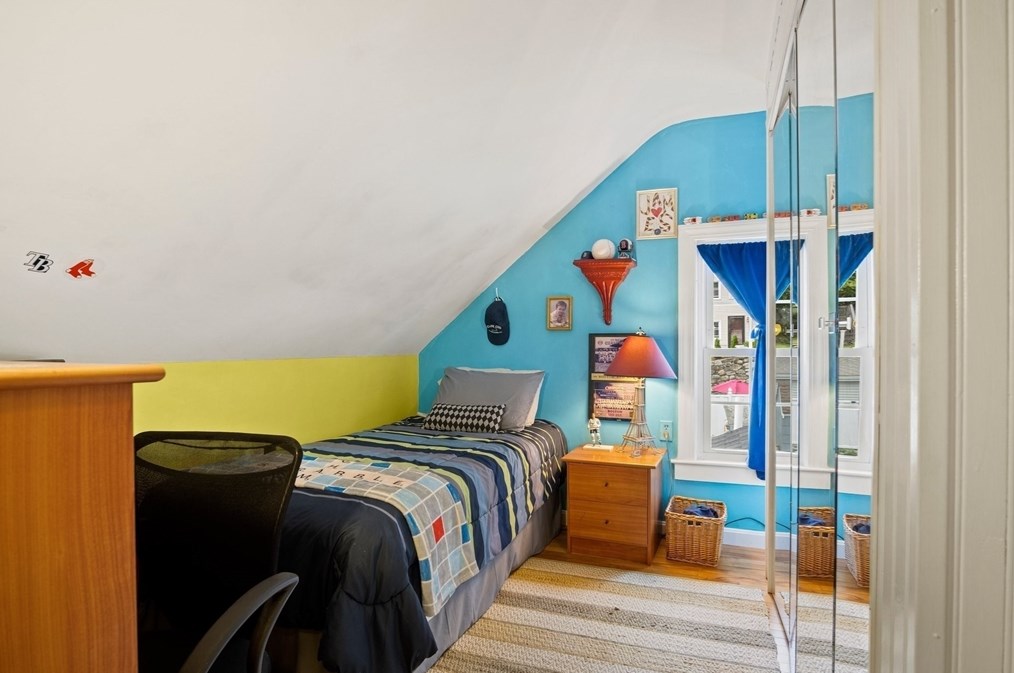 49 Sturgis St, Woburn MA 01801-4822 exterior