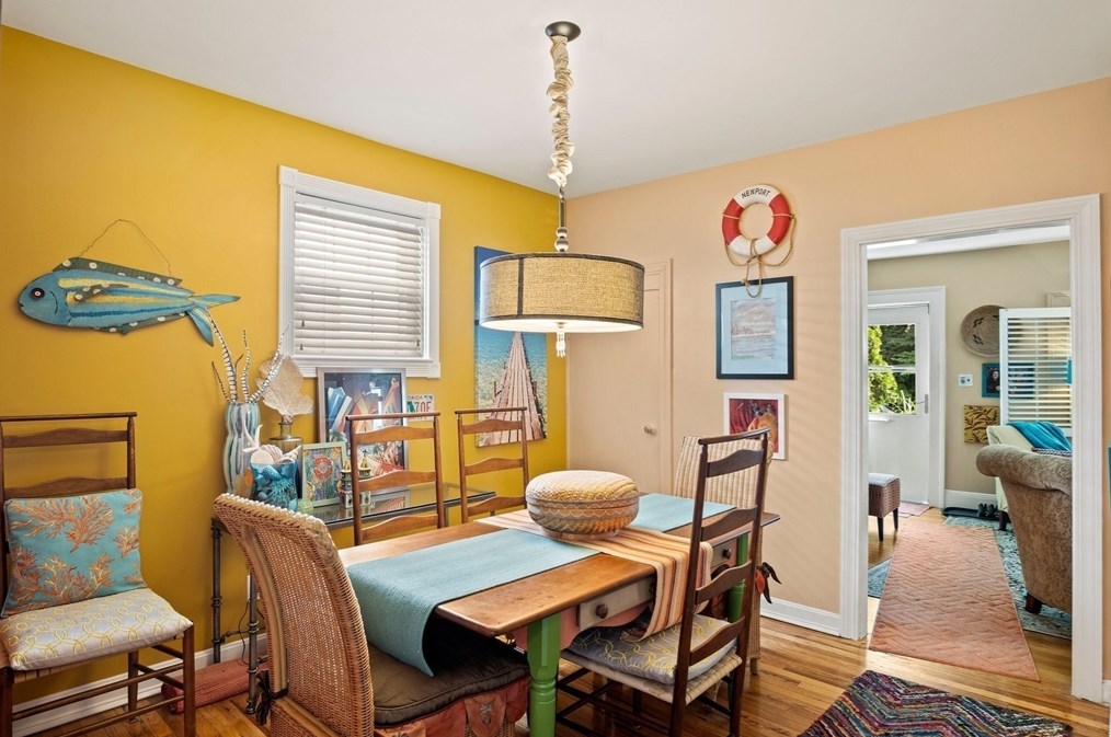 49 Sturgis St, Woburn MA 01801-4822 exterior