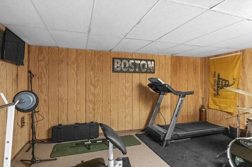 37 Moon Compass Ln, Sandwich MA  02563-2766 exterior