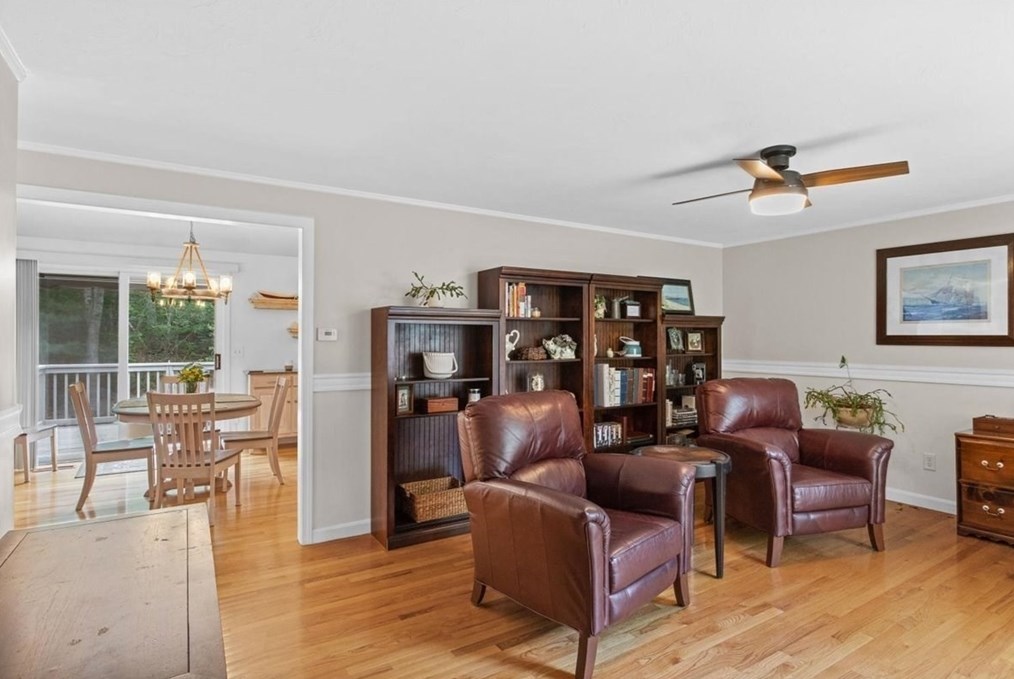 37 Moon Compass Ln, Sandwich MA  02563-2766 exterior