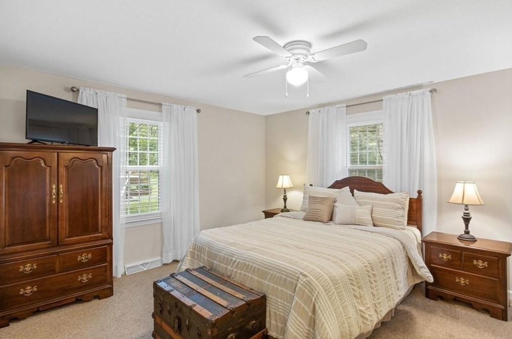 37 Moon Compass Ln, Sandwich MA  02563-2766 exterior