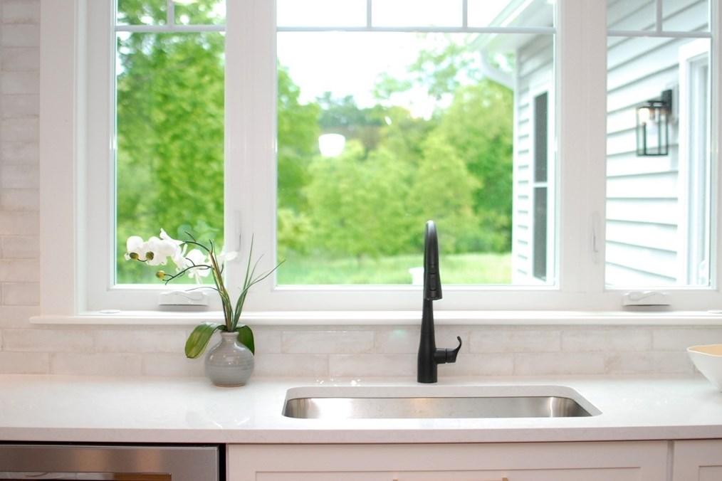 461 Old Bedford Rd, Concord MA 01742-2700 exterior