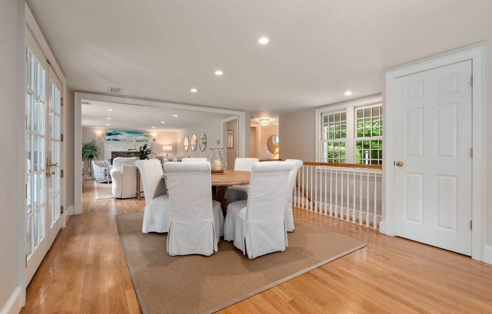 100 Meetinghouse Rd, Duxbury MA 02332-4436 exterior