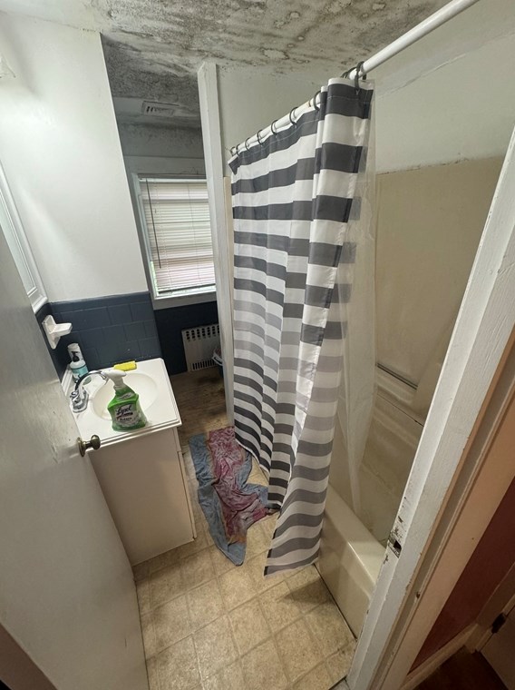 29 Pln St, Millis MA 02054-1533 exterior